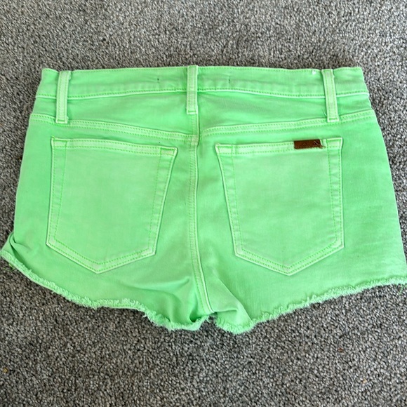 Shorts - Picture 4 of 7